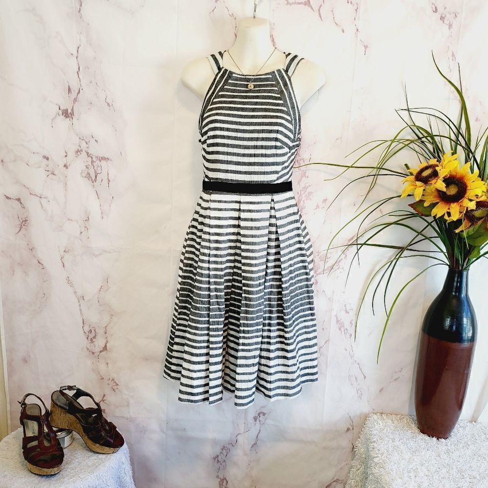 Anthropologie Eva Franco super cute fit and flare dress - Picture 3 of 12
